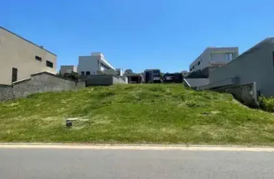 LOTE À VENDA NO JARDINS NÁPOLES - 360 m², QUADRA 15 LOTE 19, PRÓXIMO À QUADRA DE FUTEBOL