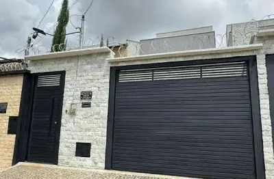 Casa com 4 quartos à venda na Avenida Barcelona, Setor Três Marias, Goiânia