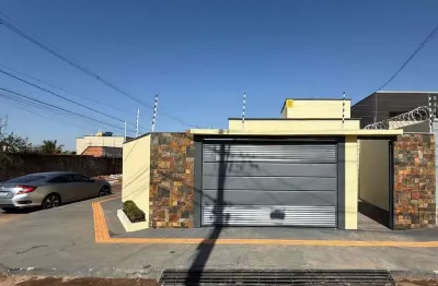 Casa com 2 quartos à venda na Avenida Otávio Lúcio, Setor Estrela Dalva, Goiânia