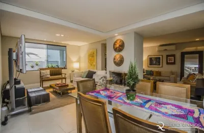 Casa com 3 quartos à venda na Rua Anita Garibaldi, 2678, Boa Vista, Porto Alegre