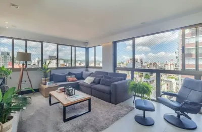 Lindo Apartamento à venda em Petrópolis com 120 m², 3 suítes, 2 vagas