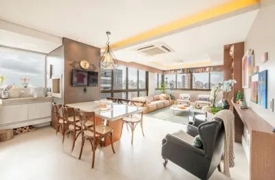 Belíssimo apartamento com 3 suítes semi-mobiliado com 120m² privativos, pensado para quem busca conforto, elegância e uma localização privilegiada.