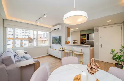 Na Coronel Feijó, apartamento totalmente reformado por arquiteto, localizado no bairro Higienópolis.