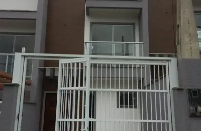 Sobrado para venda com 114 metros quadrados com 3 quartos em petrópolis - joinville - sc