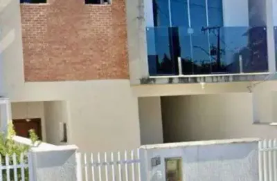 Sobrado para venda possui 220 metros quadrados com 3 quartos em nova brasília - joinville - sc