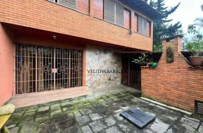 Oportunidade em condomínio nobre — casa ampla para modernizar