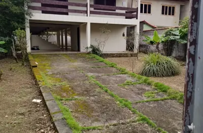 Linda casa no paraíso verde de santo aleixo - magé - rj. descubra o lugar perfeito para viver com qualidade de vida! linda casa com tranquilidade, cercada pela natureza e com toda a comodidade que voc