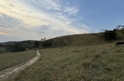 Terreno à venda na Rua Américo Gonçalves Ferreira, 82, Ajuda, Guararema