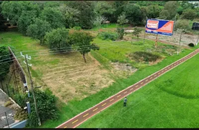 Área estratégica de 33.000 m² na Av. das Cataratas – 100 m de fachada