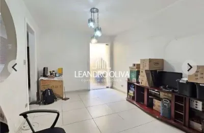 Casa com 3 quartos à venda na Rua Caramuru, Saúde, São Paulo