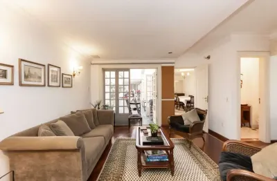 Casa com 4 quartos à venda na Rua Mariana Correia, Jardim Paulistano, São Paulo