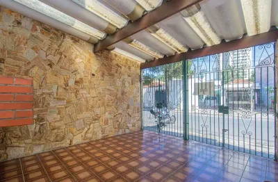 Casa com 3 quartos à venda na Rua Abagiba, Saúde, São Paulo