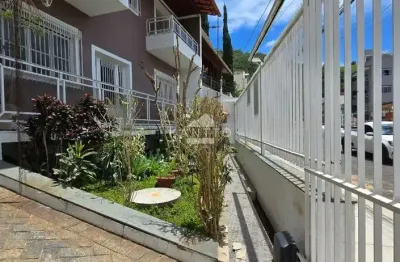 Casa à venda, 300 m²  04 quartos 01 suíte ,sala 02 ambientes com varanda, área de lazer  - jardim do sol/ bosque dos pinheiros - juiz de fora/mg