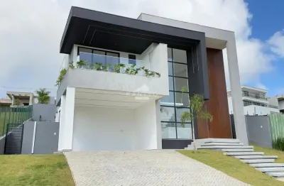 Casa lindíssima alphaville novinha com três suítes e piscina, condomínio clube completo e portaria 24 horas