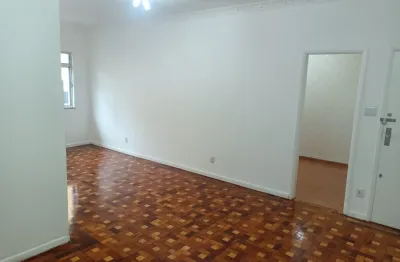 Apto 03 dorm reformado, com garagem fechada na pompéia - santos / sp