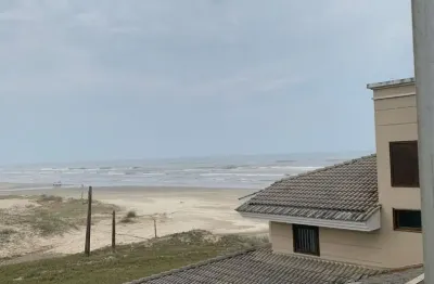 Mobiliado, 03 dormitórios- pé na areia — pronto para entrar e morar!