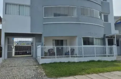Apartamento térreo com suíte! localização privilegiada, no coração da cidade e pertinho do mar.