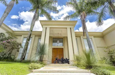 Casa em condomínio fechado com 5 quartos à venda no centro comercial jubran, barueri  por r$ 24.500.000