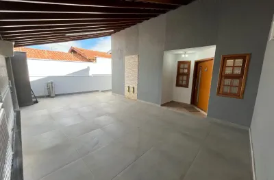 Linda Casa com Suíte e Closet no Jardim Brasília em Piracicaba