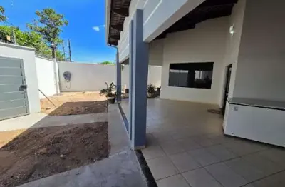 Casa dos sonhos com 3 quartos, 2 suítes, escritório privativo e garagem para 3 carros – pronta para morar!