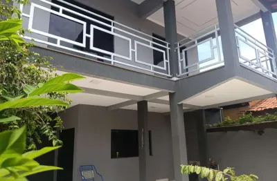 Sobrado lindo na 403 sul com 4 dormitórios à venda por R$ 1.050.000