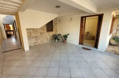 Casa com 4 quartos à venda no Centro, Tietê 