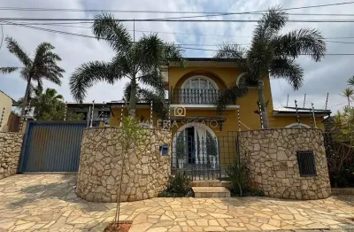 Casa com 3 quartos para alugar no Centro, Cerquilho 