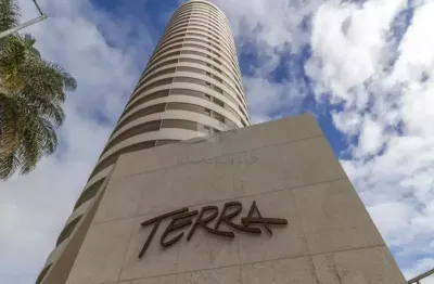 Prédio alto padrão de acabamento! 100% revestido, guarita com portaria 24 horas, circuito tv, hall decorado,