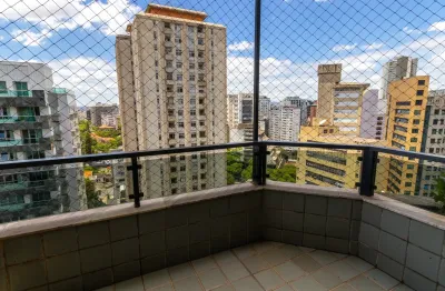 Prédio Exclusivo na melhor região de Belo Horizonte, recém revestido.