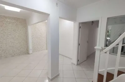 Casa com 6 quartos para alugar na Vila Mariana, São Paulo 