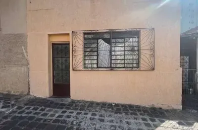 Casa com 1 quarto para alugar na Rua Barão do Cerro Azul, Centro, Ponta Grossa