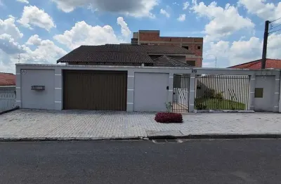 Casa com 3 quartos à venda na Rua Padre Renato Canta, Jardim Carvalho, Ponta Grossa