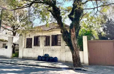 Casa à venda na Rua Barão do Cerro Azul, Centro, Ponta Grossa
