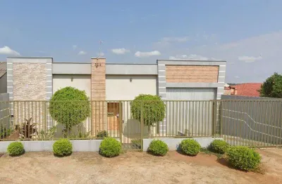 Casa com 4 quartos à venda na Rua Henrique Ligeski, Uvaranas, Ponta Grossa