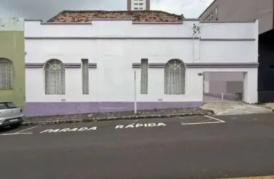 Casa à venda na Rua Sant'Ana, Centro, Ponta Grossa