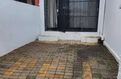 Sala comercial com 1 sala para alugar na Rua Siqueira Campos, Uvaranas, Ponta Grossa