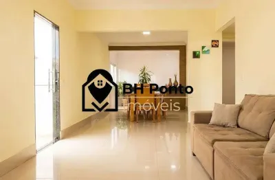 Casa com 3 quartos à venda na Rua Dez, Oitis, Contagem