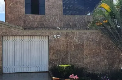Casa a venda em santa luzia, belo vale, 3 quartos, suíte, 3 vagas.
