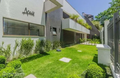 Apartamento com 03 suítes, 02 vagas de garagens individuais e escrituradas