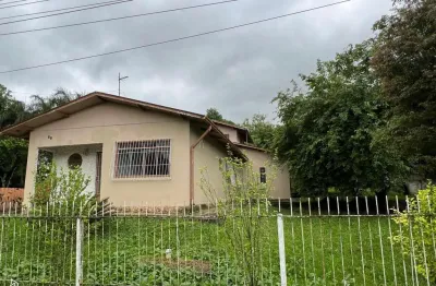 Chácara a venda com casa de 170 m2, terreno com 968 m2 em  nova santa rita