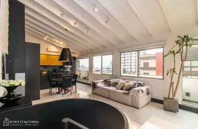 Lindíssima cobertura semimobiliada, com 176m2, 3 dorm. no bairro mont'serrat.