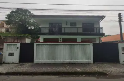 Casa com 5 quartos à venda no Floresta, Joinville 