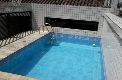 Casa Sobreposta Alta com PISCINA à venda no Embaré, em Santos.