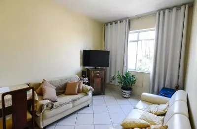 Apartamento à venda de 2 quartos, com área de serviço completa, imóvel aconchegante com 2 quartos e 2 banheiros,