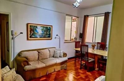 Exelente Apartamento com 2QTS na Carlos de Vasconcelos Proxímo a Praça Saens Penã Tijuca