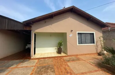 Casa com 4 quartos à venda na rua dos ipês, 615, jardim jockey club, campo grande por r$ 500.000