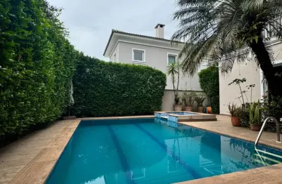 Aluguel: casa 4 quartos e 4 vagas – alto padrão e lazer completo em alphaville