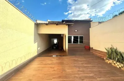 Casa com 3 quartos à venda na Rua S, 1, Chácaras São Pedro, Aparecida de Goiânia