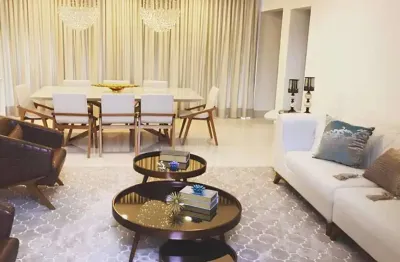 Casa com 4 quartos à venda na Rua dos Jatobás, Jardins Valência, Goiânia