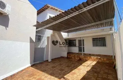 Casa com 4 dormitórios para alugar, 300 m² - Setor Campinas - Goiânia/GO
